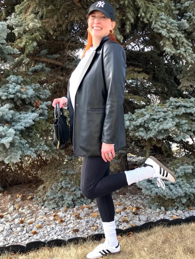 Fall Outfits With Leggings And Sneakers 2026: 25 Comfortable and Stylish Looks to Copy