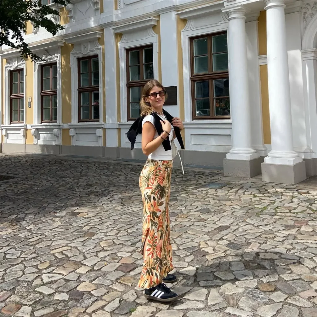 25 Fall Skirt And Sneakers Outfits 2026 That Make Casual Style Look Effortlessly Chic
