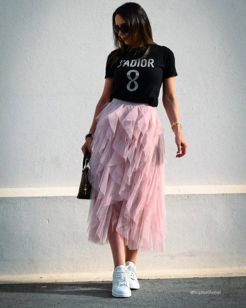 25 Fall Skirt And Sneakers Outfits 2026 That Make Casual Style Look Effortlessly Chic
