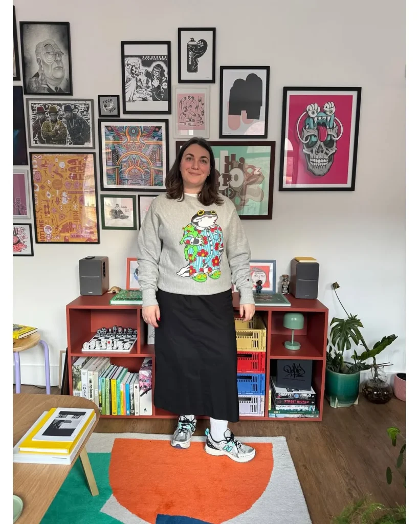 25 Fall Skirt And Sneakers Outfits 2026 That Make Casual Style Look Effortlessly Chic