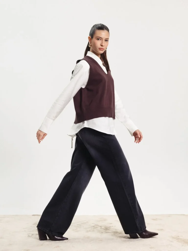 Fall Vest Outfits for Women 2026: Trendy and Stylish Layering Ideas for Every Occasion