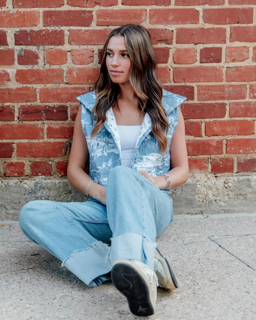 Fall Vest Outfits for Women 2026: Trendy and Stylish Layering Ideas for Every Occasion