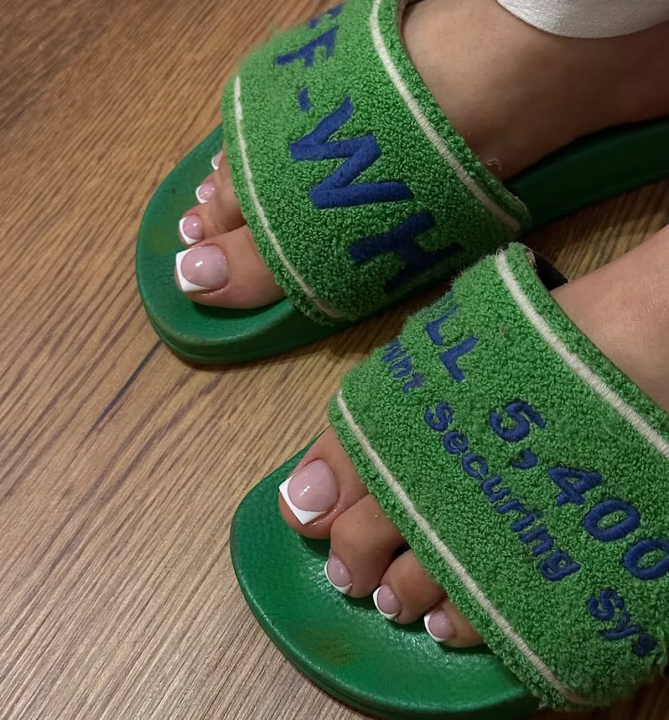 June Pedicure Ideas 2026: 25 Fresh Nail Designs and Colors to Try This Summer