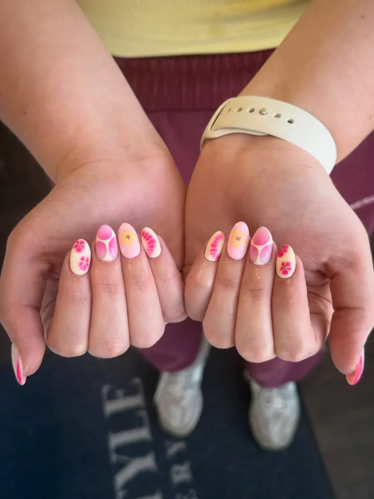 Summer Oval Nails 2026: Chic Designs to Inspire Your Next Manicure