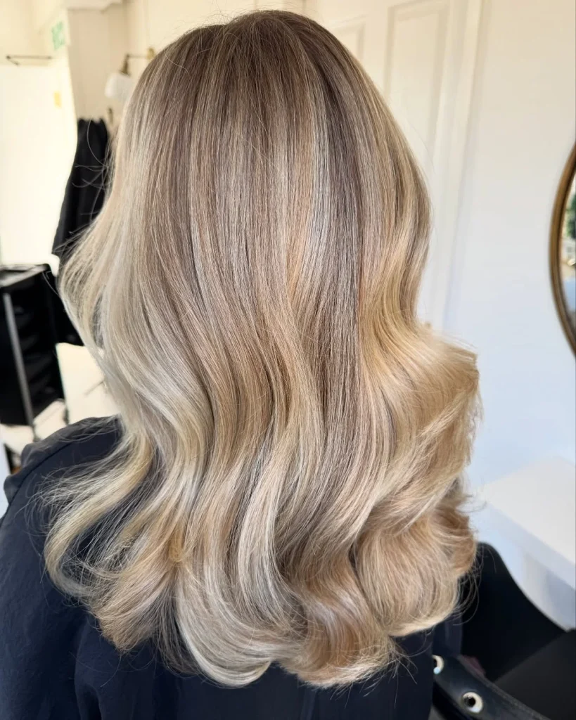 Beige Blond Hair Color: 26 Gorgeous Shades That Look Expensive
