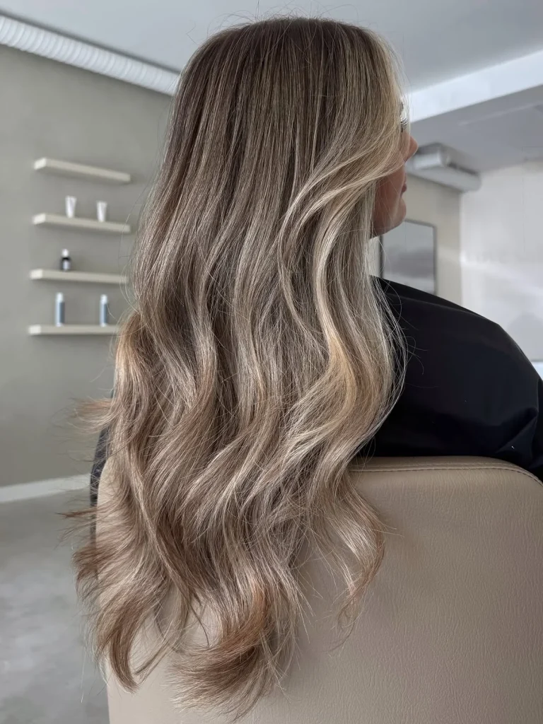 Beige Blond Hair Color: 26 Gorgeous Shades That Look Expensive