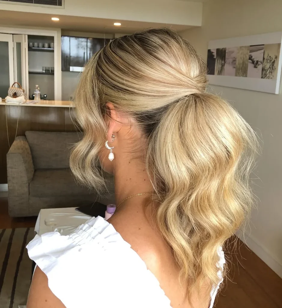 Bridesmaid Hairstyling: 24 Elegant Ideas for Every Wedding Style