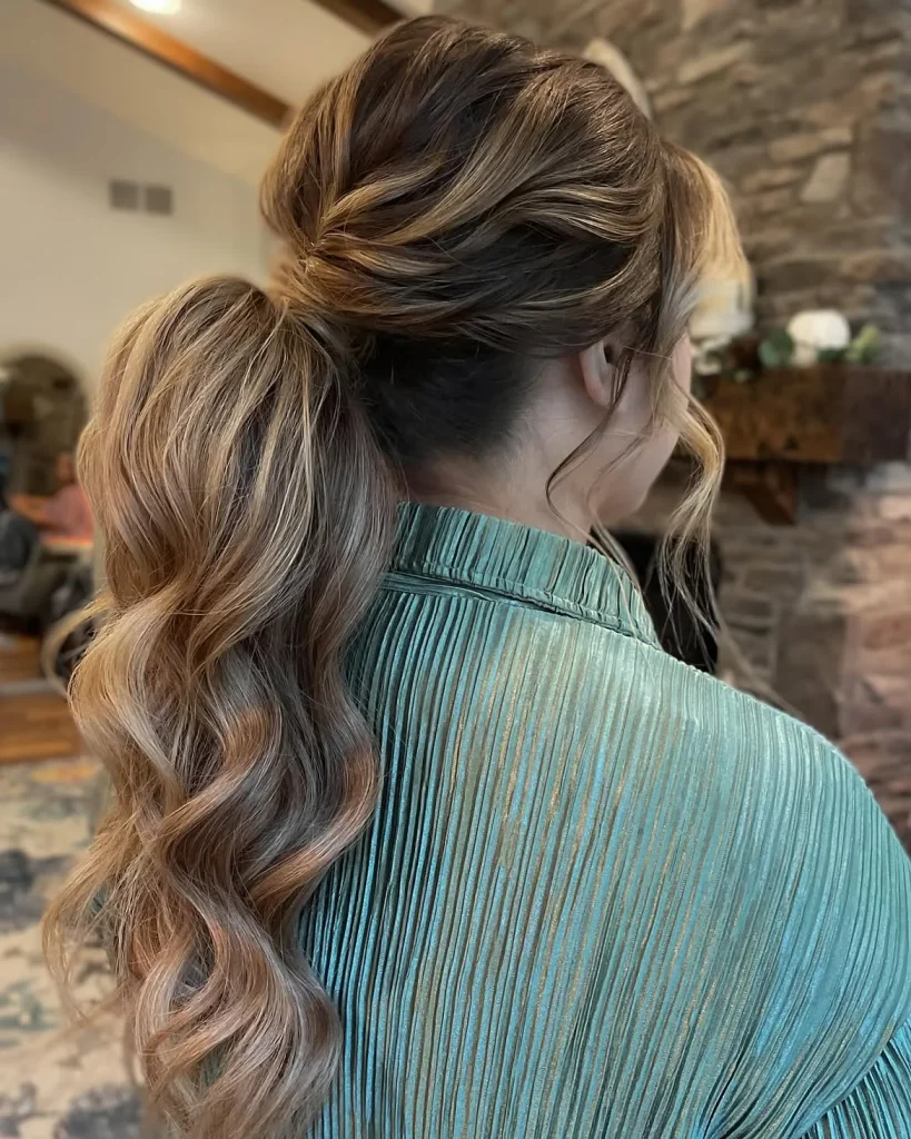 Bridesmaid Hairstyling: 24 Elegant Ideas for Every Wedding Style