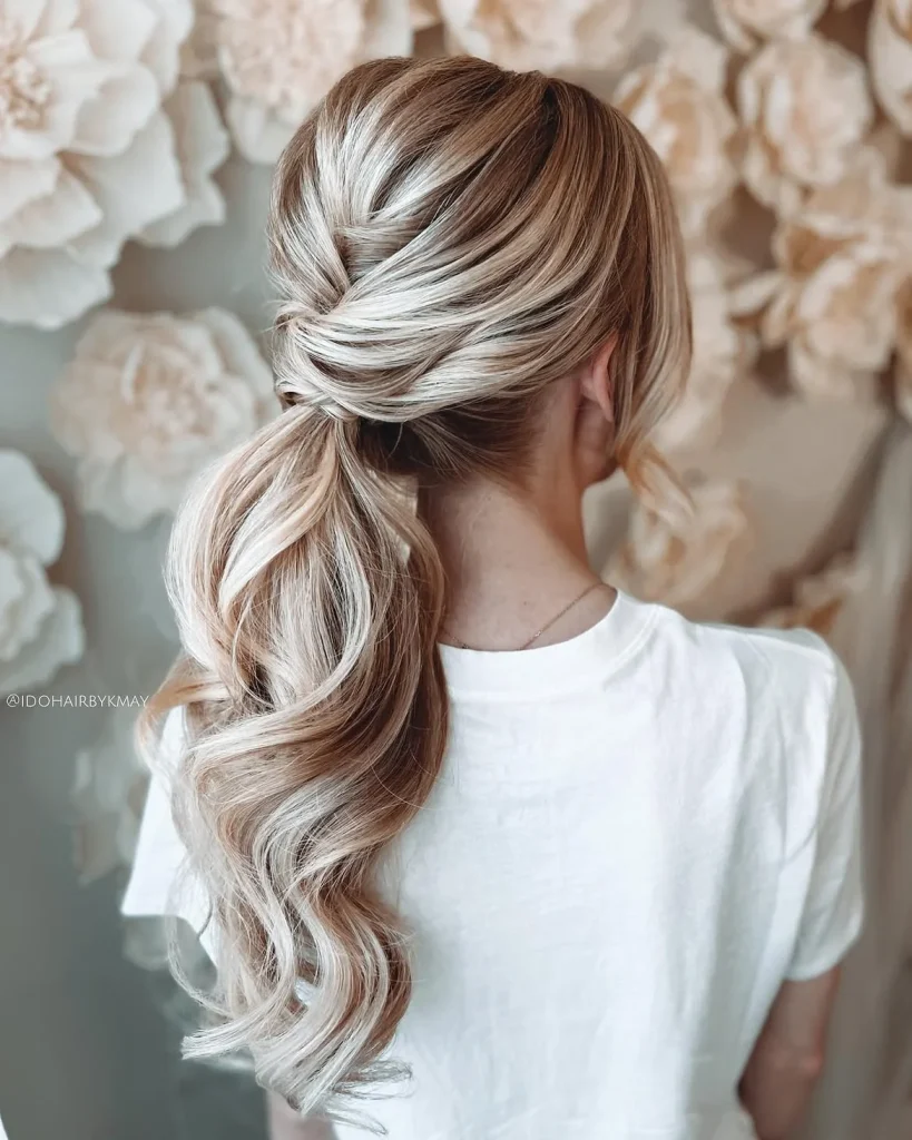 Bridesmaid Hairstyling: 24 Elegant Ideas for Every Wedding Style