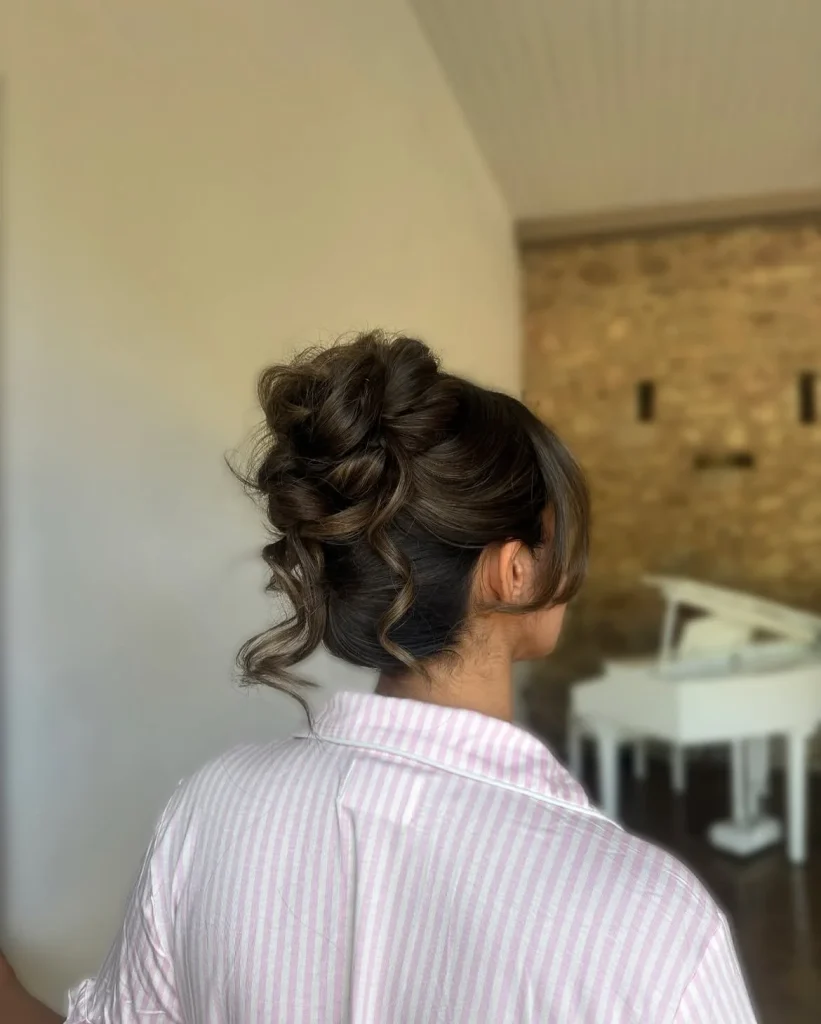 Bridesmaid Hairstyling: 24 Elegant Ideas for Every Wedding Style