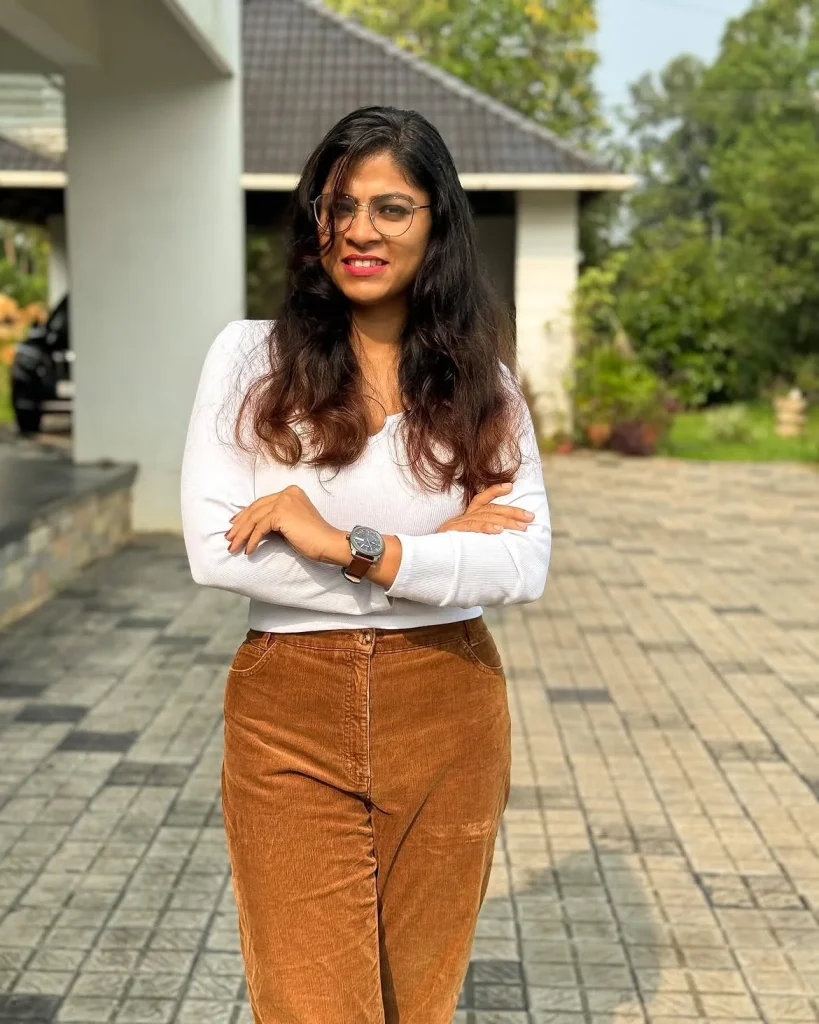 Corduroy Pants Outfits Fall 2026: 24 Chic & Cozy Looks You'll Want to Wear All Season