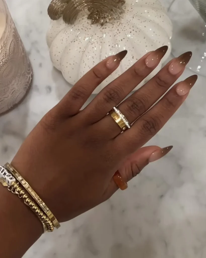 Fall Almond Nails: 26 Cozy and Elegant Designs to Wear All Season