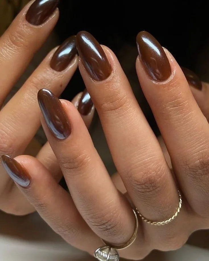 Fall Almond Nails: 26 Cozy and Elegant Designs to Wear All Season