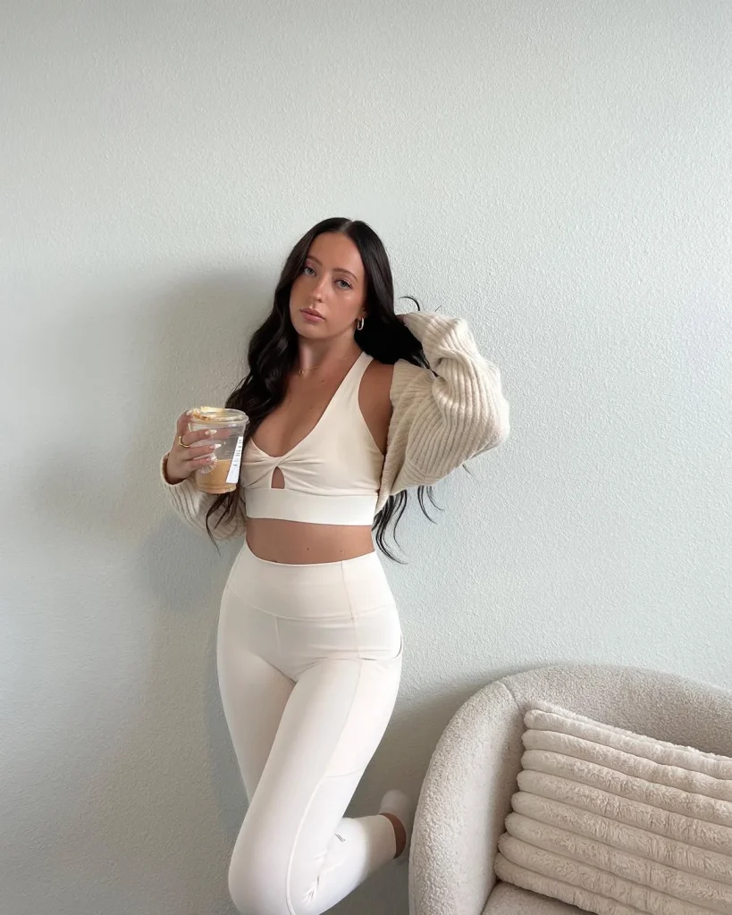 25+ Fall Comfy Outfits 2026 You'll Want to Wear Every Cozy Day