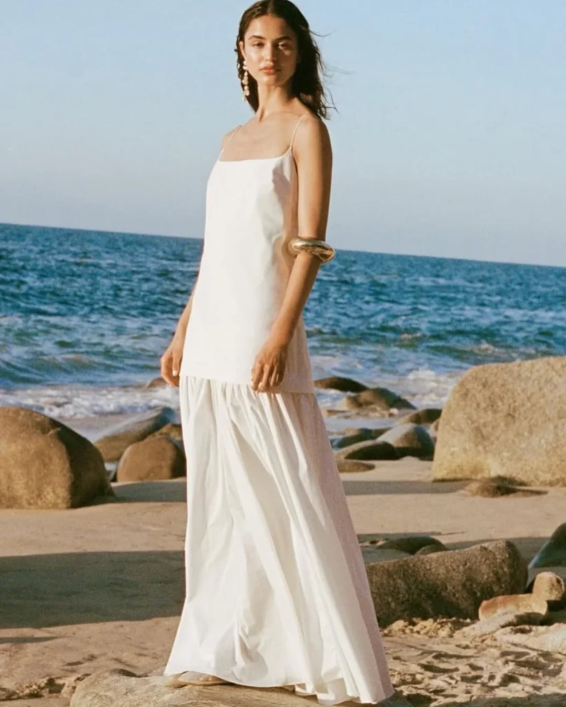 Fall Engagement Photo Outfits: 24 Elegant & Timeless Ideas for 2026