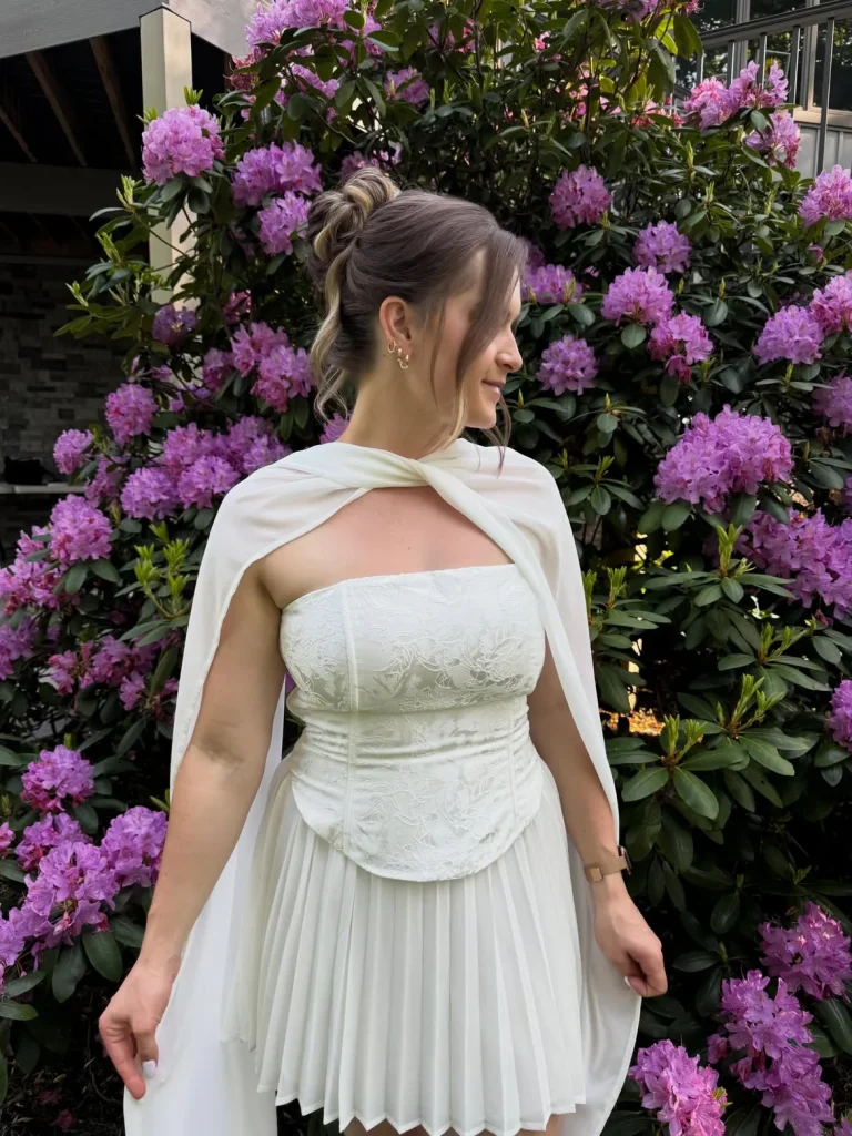 Fall Engagement Photo Outfits: 24 Elegant & Timeless Ideas for 2026