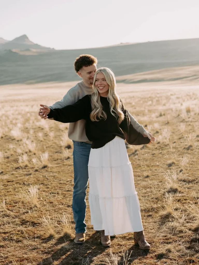 Fall Engagement Photo Outfits: 24 Elegant & Timeless Ideas for 2026