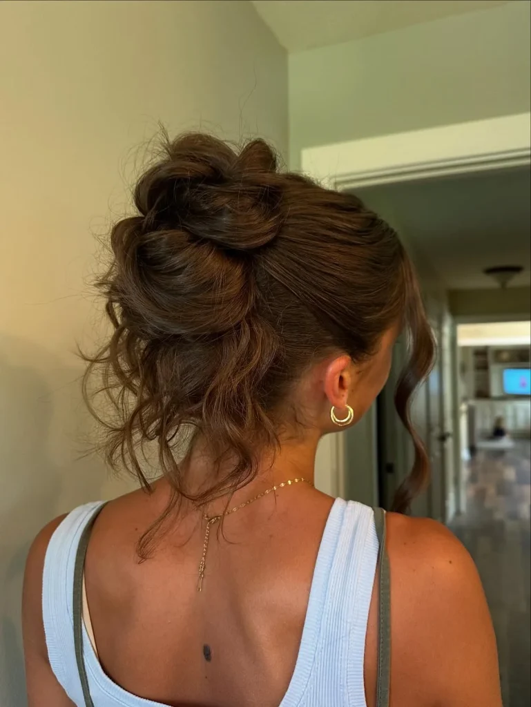 Fall Hairstyles For Wedding Guests 2026: 25 Elegant Looks You'll Want to Save