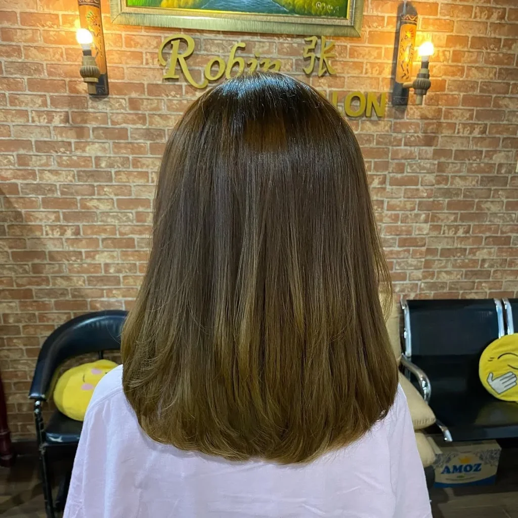 Fall Medium Haircuts 2026 That Make Layered Hair Look Effortlessly Chic