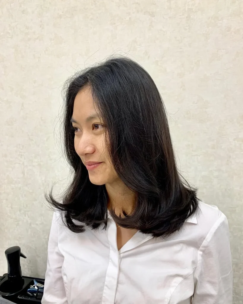 Fall Medium Haircuts 2026 That Make Layered Hair Look Effortlessly Chic