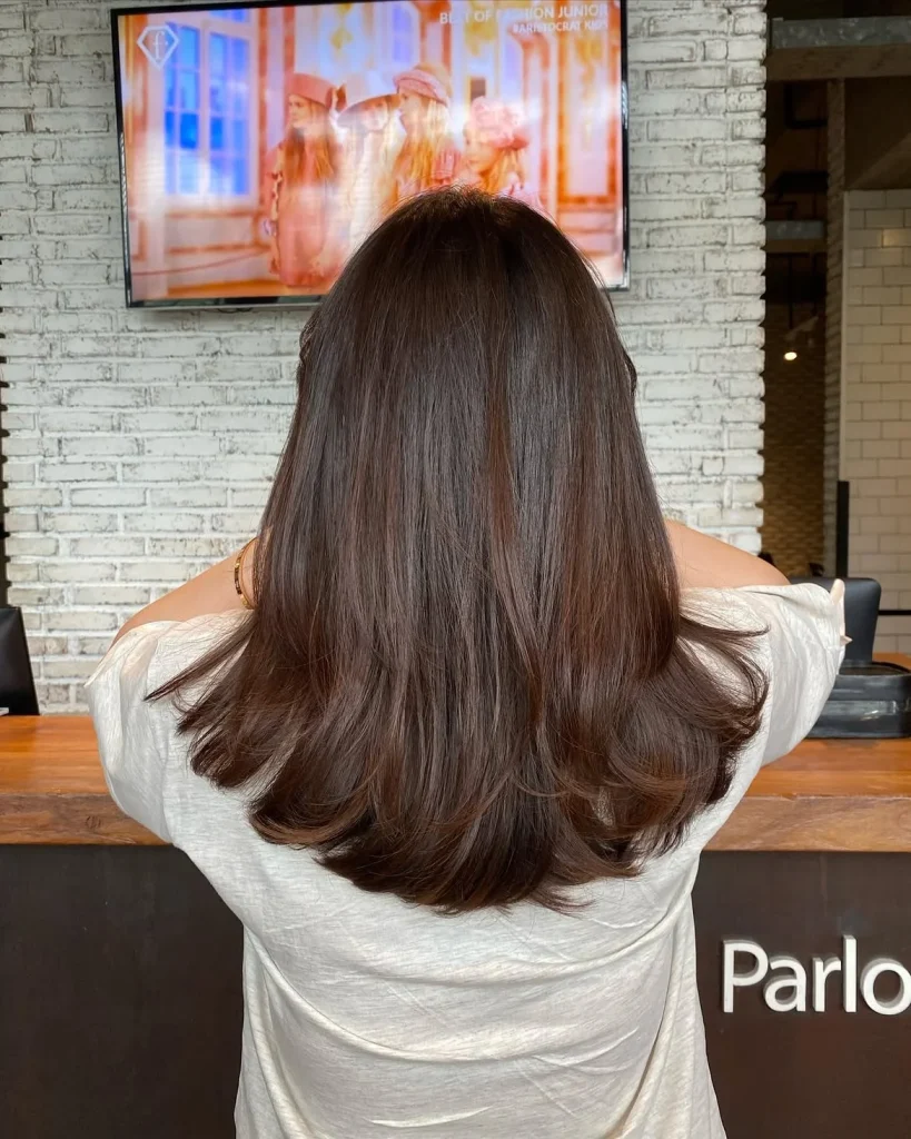 Fall Medium Haircuts 2026 That Make Layered Hair Look Effortlessly Chic