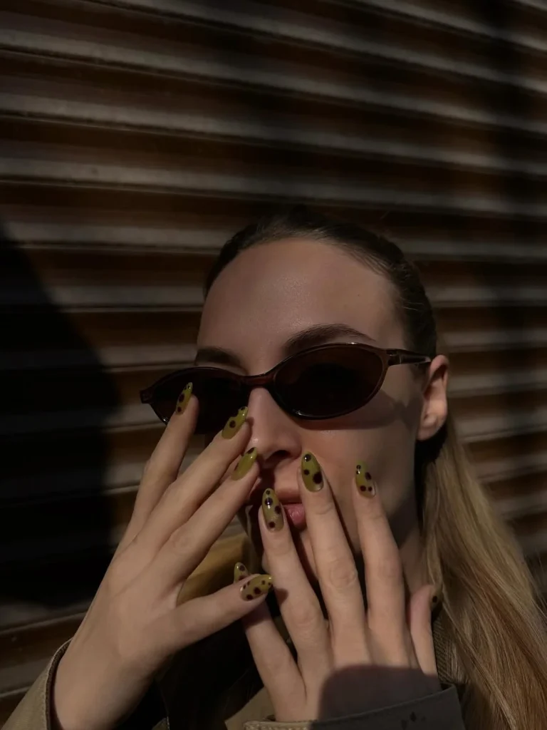 Fall Medium Nail Ideas: 25 Chic Designs to Wear All Autumn
