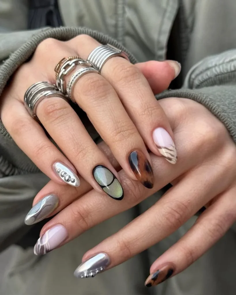 Fall Nail Art: 26 Cozy and Trendy Designs to Try This Autumn