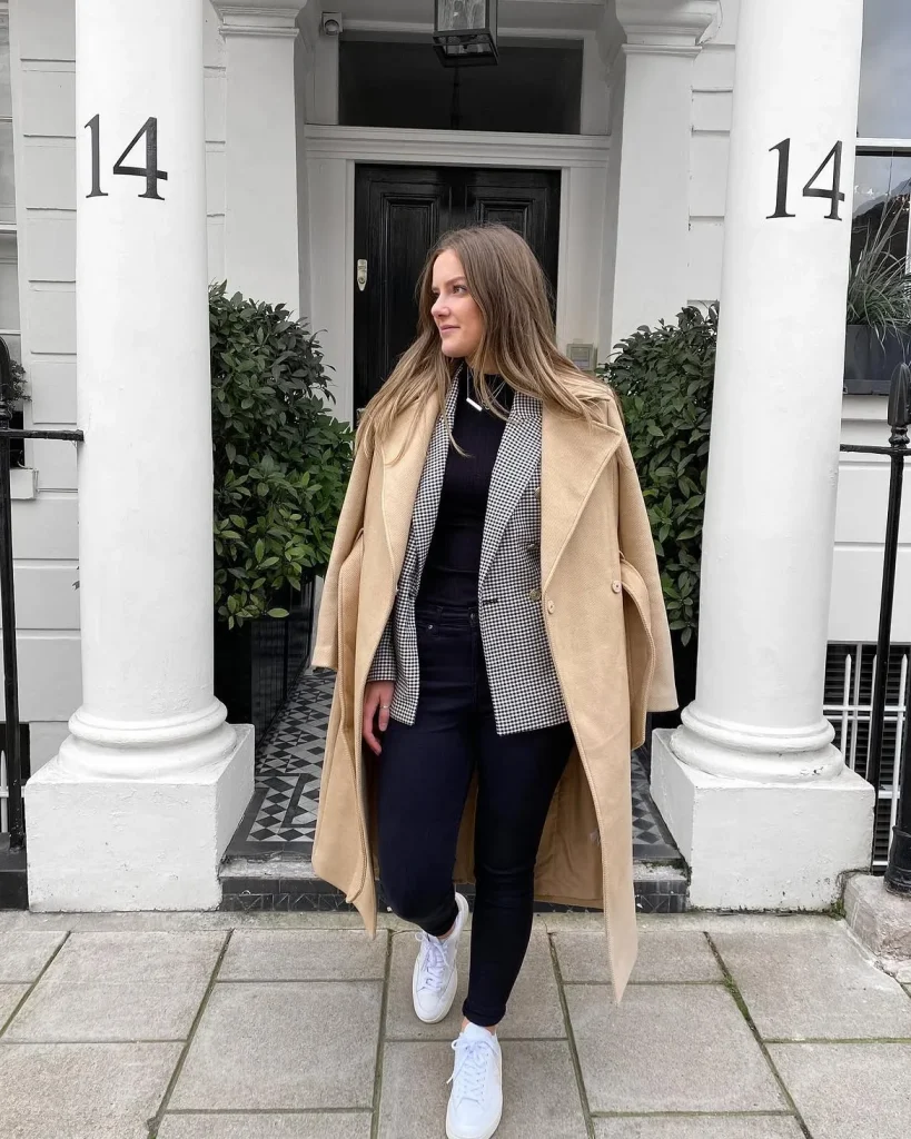 Fall Outfits With Duster Coat 2026:  Chic Layering Ideas You'll Want to Copy This Season