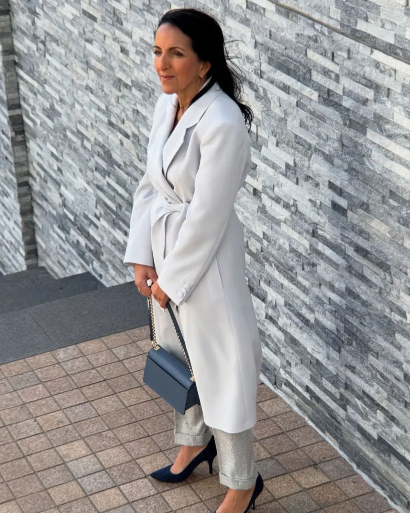 Fall Outfits With Duster Coat 2026:  Chic Layering Ideas You'll Want to Copy This Season