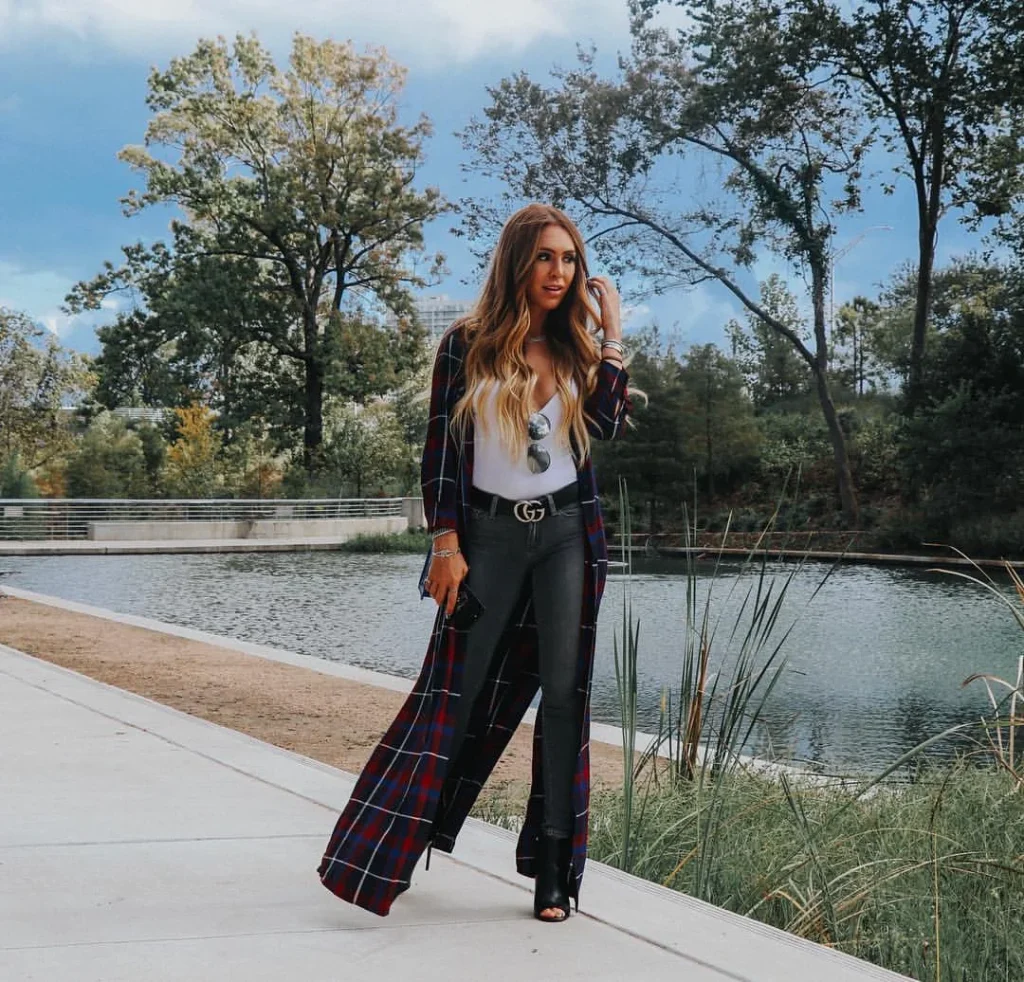 Fall Outfits With Duster Coat 2026:  Chic Layering Ideas You'll Want to Copy This Season