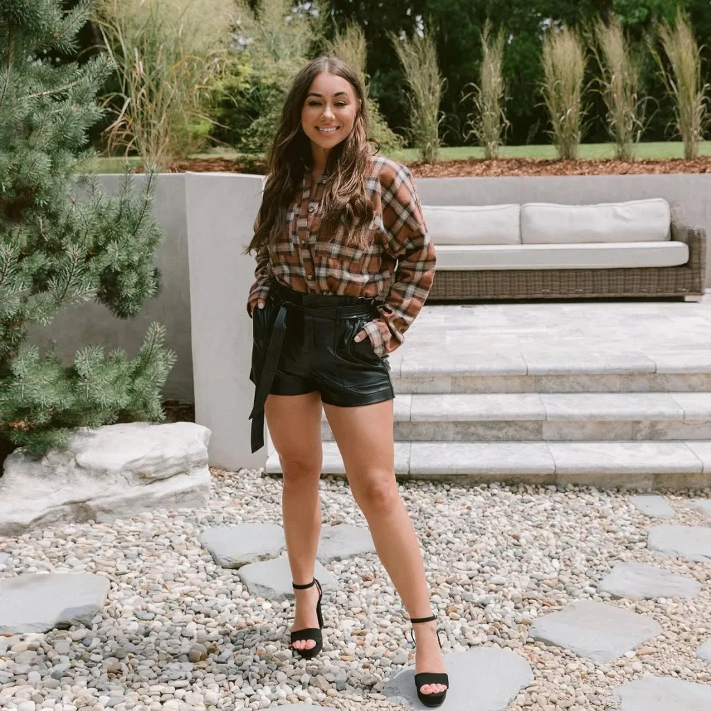 Fall Plaid Outfits For Women 2026 That Make Classic Prints Feel Fresh & Chic