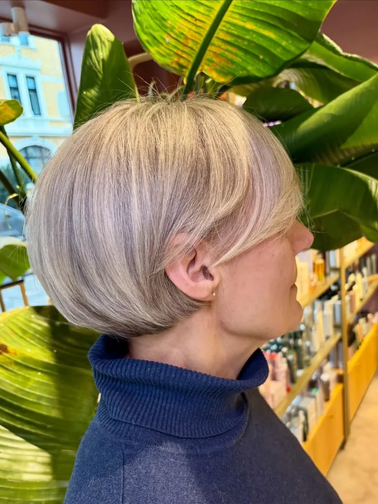 Fall Short Haircuts 2026: 25 Chic Short Hairstyles You'll Want to Try This Season