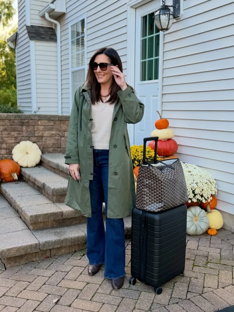Fall Travel Outfits For Women 2026: 26 Chic & Comfortable Looks You'll Want to Pack