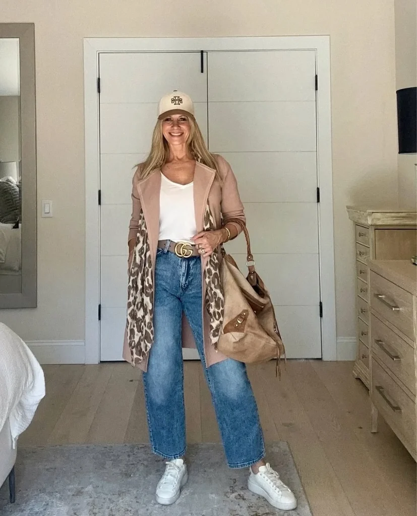 Fall Travel Outfits For Women 2026: 26 Chic & Comfortable Looks You'll Want to Pack