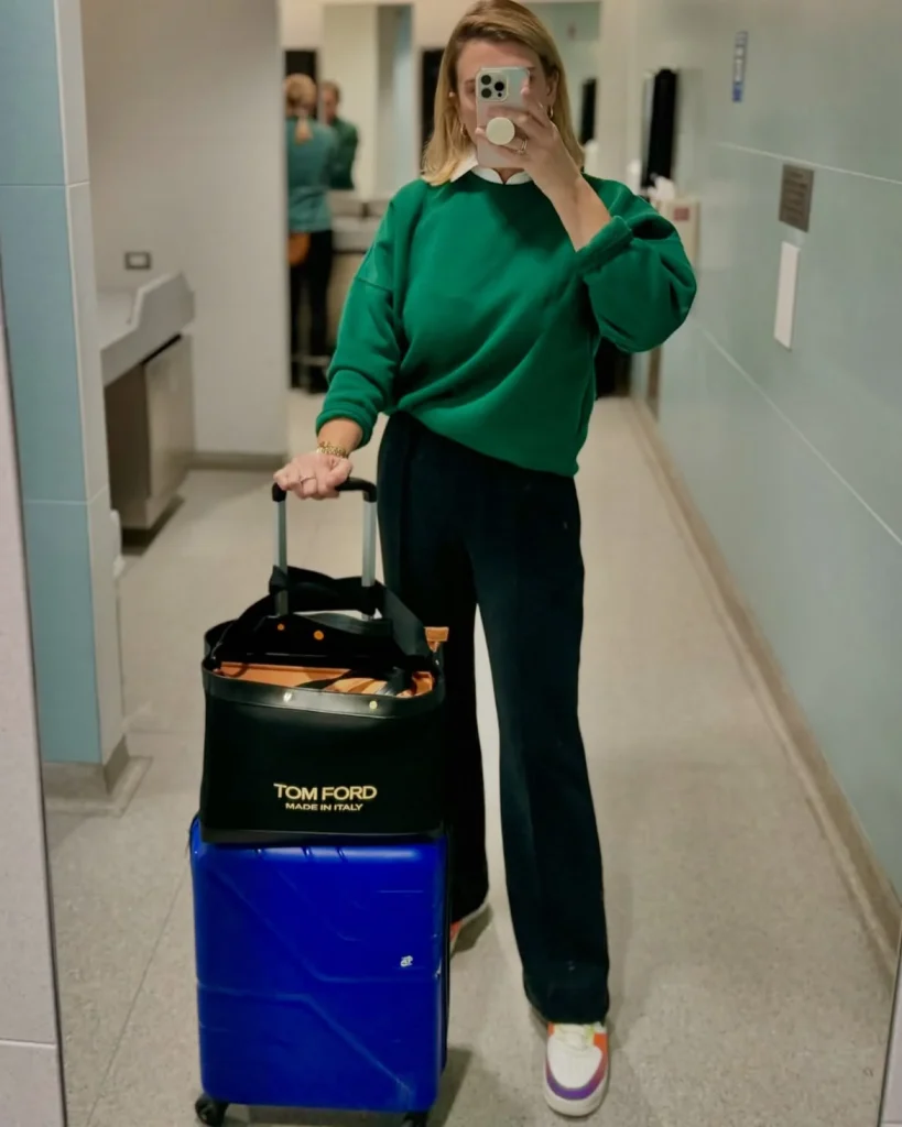 Fall Travel Outfits For Women 2026: 26 Chic & Comfortable Looks You'll Want to Pack