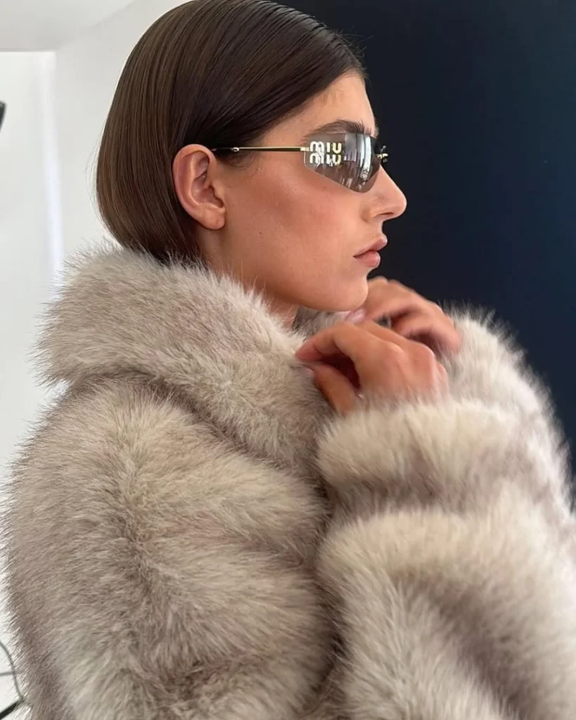 Faux Fur Jacket: Chic Outfit Ideas to Elevate Your Winter Style