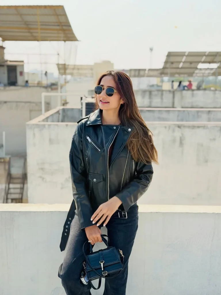 Leather Jacket Outfits Women 2026: 24 Chic & Casual Looks You'll Want to Wear All Season