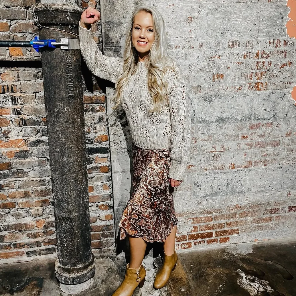 Midi Skirt Fall Outfit 2026: 25 Chic & Effortless Looks You'll Want to Wear All Season
