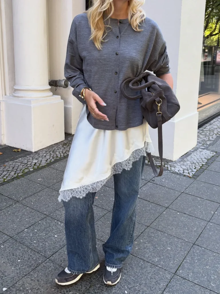 September Fashion Trends for Women: Cozy, Chic & Timeless Looks
