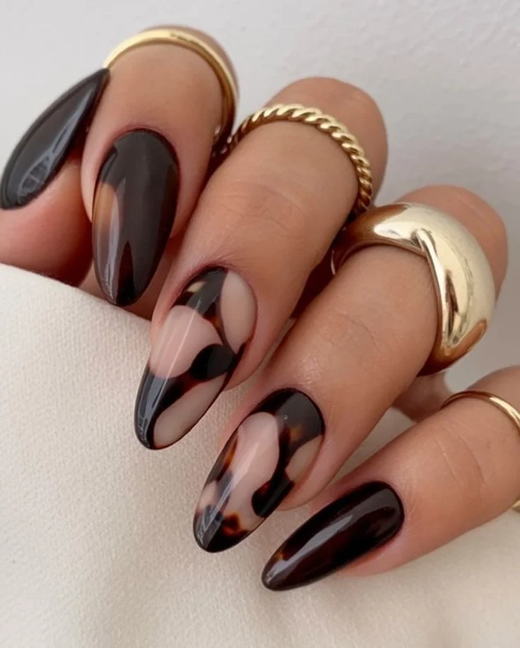 September Nail Art Ideas: 25 Chic Designs to Welcome Fall 2026