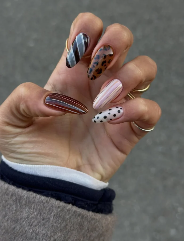 September Nails Color: 26 Stunning Fall Shades and Trendy Nail Ideas