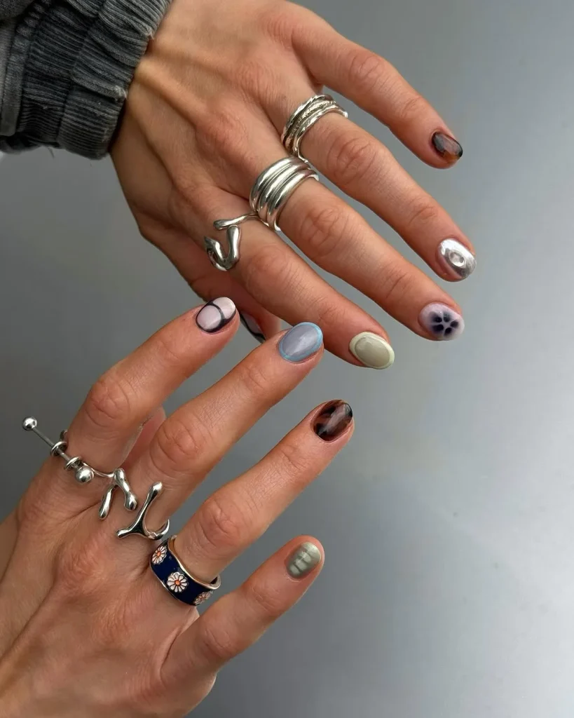 September Nails Color: 26 Stunning Fall Shades and Trendy Nail Ideas