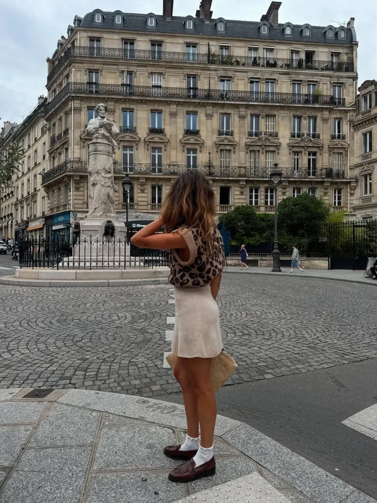 September Outfits Ideas: 26 Chic & Casual Looks to Wear All Month Long