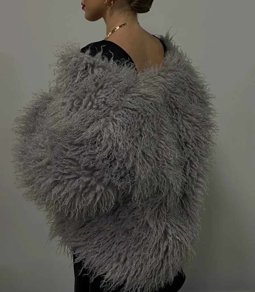 Shaggy Jacket: 25 Chic Outfit Ideas to Elevate Your Winter Style