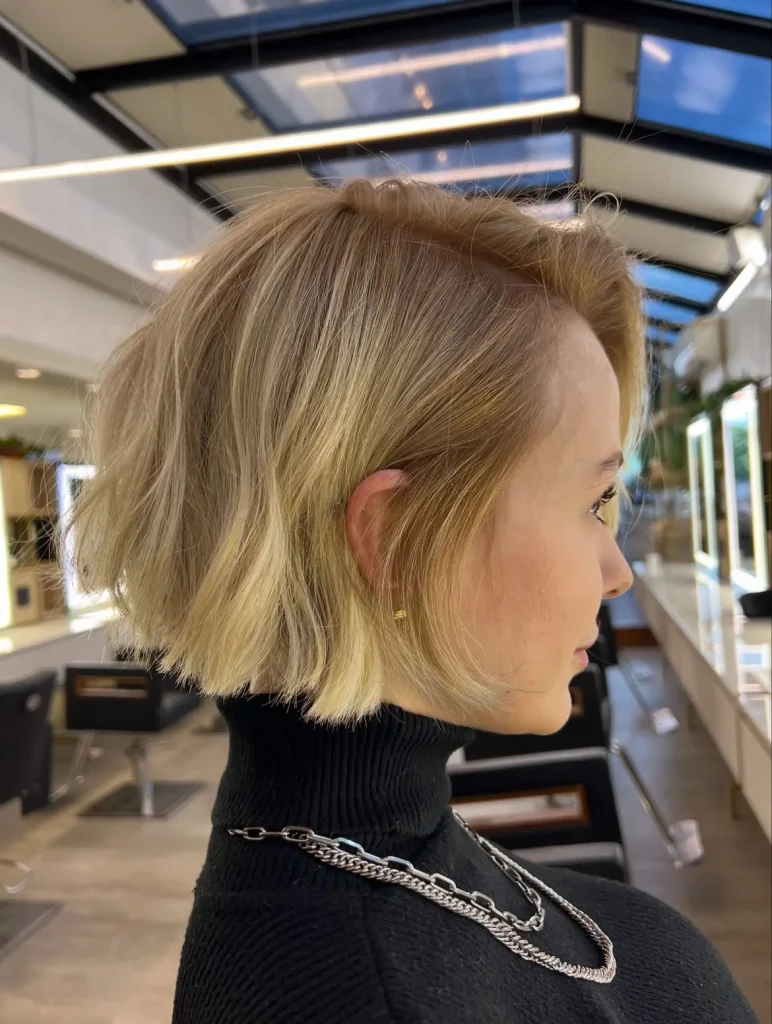Short Bobbed Hairstyle: 25 Fresh Ideas for a Chic, Modern Look