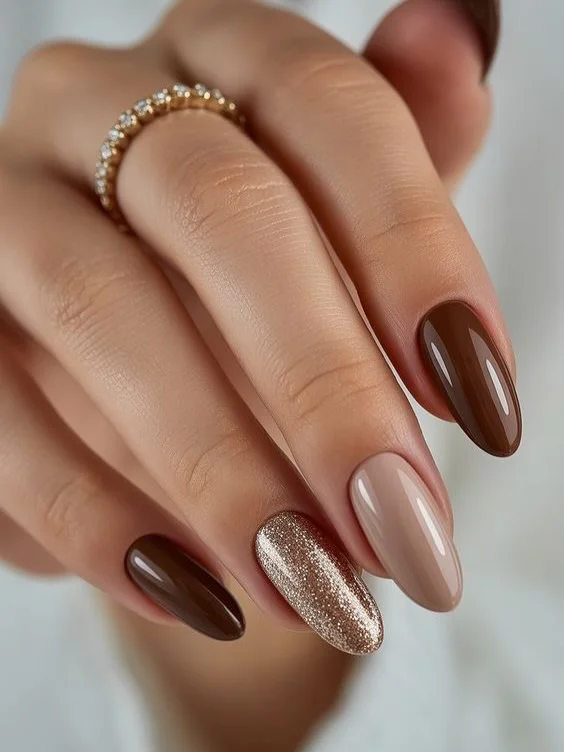 Brown Fall Nails: 26 Cozy & Chic Manicure Ideas to Try in 2026