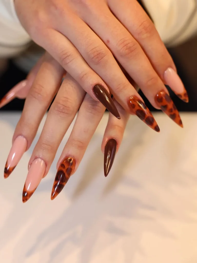 Dark Fall Nails: 25 Chic Ideas for the Perfect Autumn Manicure