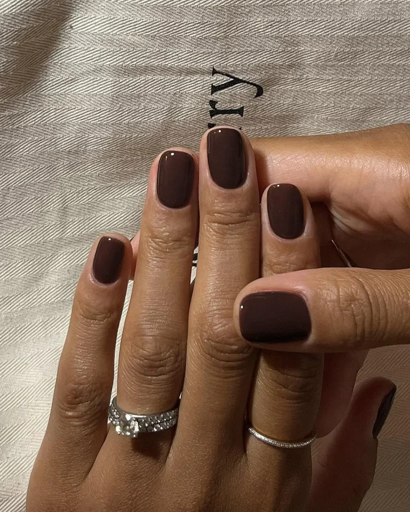 Dark Fall Nails: 25 Chic Ideas for the Perfect Autumn Manicure