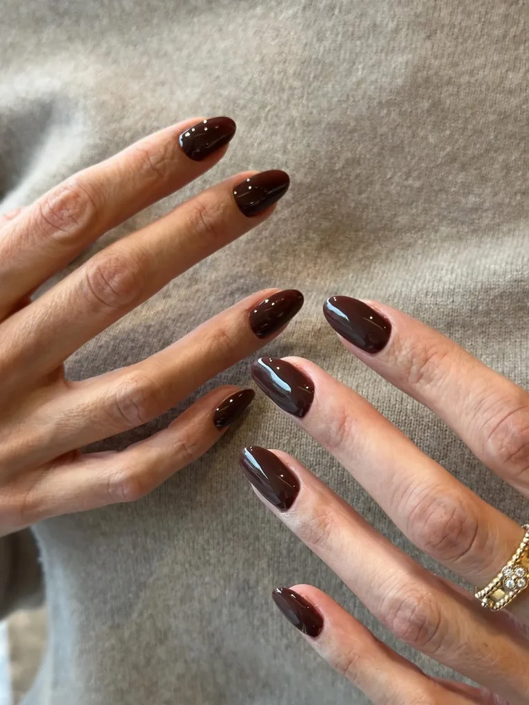 Dark Fall Nails: 25 Chic Ideas for the Perfect Autumn Manicure