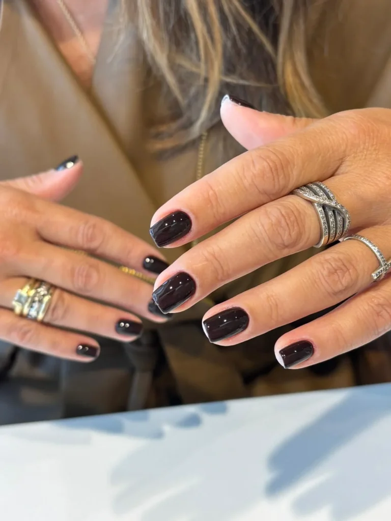 Dark Fall Nails: 25 Chic Ideas for the Perfect Autumn Manicure